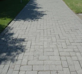 kostka_brukowa_a_podjazd